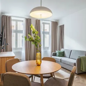 Limehome Halkova 4*, Prága Csehország